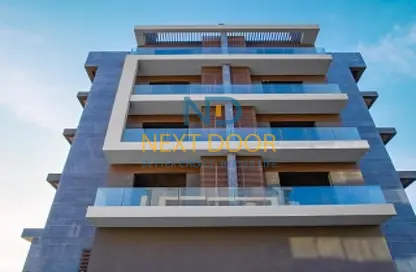 Apartment - 3 Bedrooms - 2 Bathrooms for sale in El Patio Oro - 5th Settlement Compounds - The 5th Settlement - New Cairo City - Cairo