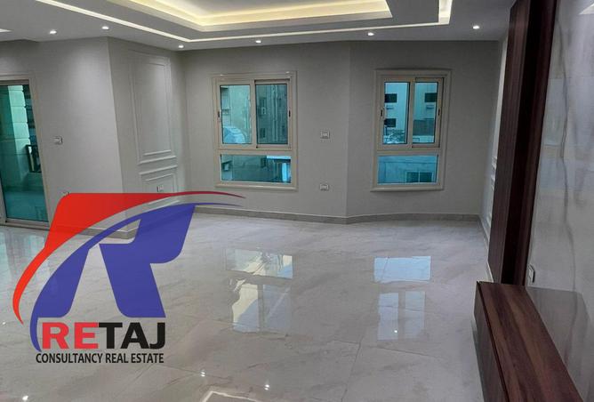 8212005 - Property Image 3