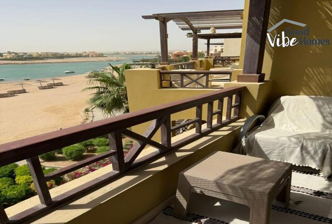 8002000 - Property Image 3