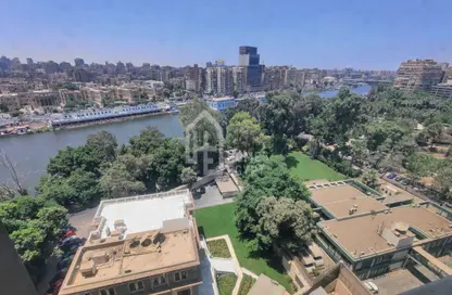 شقة - 3 غرف نوم - 3 حمامات للايجار في شارع حسن صبري - الزمالك - القاهرة