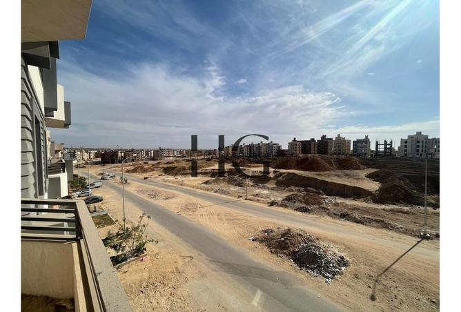 8233583 - صورة العقار 3