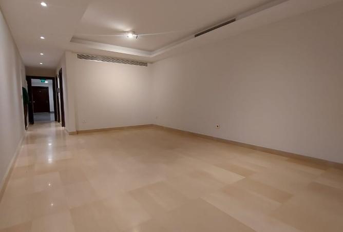8076733 - Property Image 3