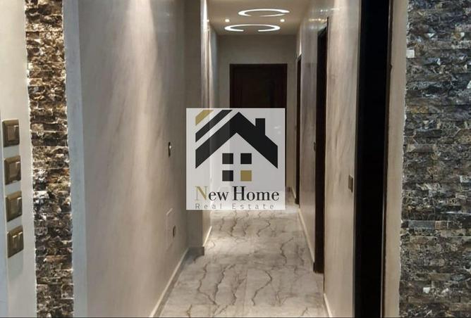 8074322 - Property Image 3