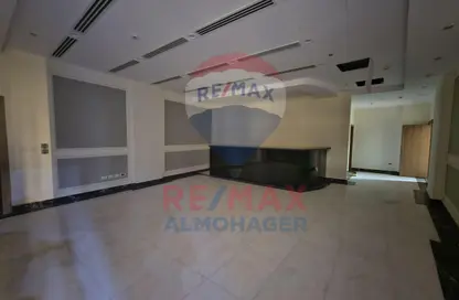 Office Space - Studio - 2 Bathrooms for rent in The 5th Settlement - New Cairo City - Cairo