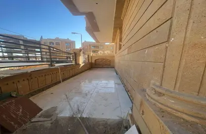 Apartment - 3 Bedrooms - 2 Bathrooms for sale in Mohamed Naguib Axis - Abou El Houl - New Cairo City - Cairo