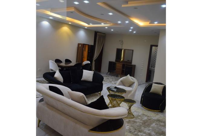7998392 - Property Image 2