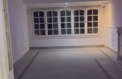 شقة - 3 غرف نوم - 3 حمامات للبيع في شارع المساحه - الدقي - الجيزة