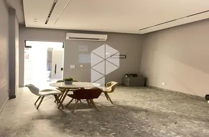 Shop - Studio - 2 Bathrooms for rent in One Ninety Mall - South Teseen St. - The 5th Settlement - New Cairo City - Cairo