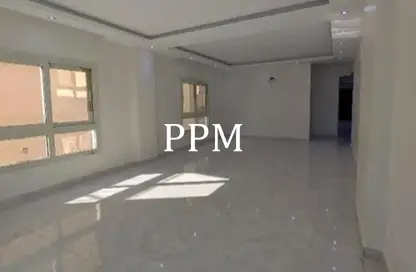 Apartment - 3 Bedrooms - 3 Bathrooms for rent in South Lotus - El Lotus - New Cairo City - Cairo