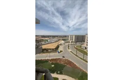 Apartment - 2 Bedrooms - 3 Bathrooms for sale in Hyde Park Business District Mall - South Teseen St. - The 5th Settlement - New Cairo City - Cairo