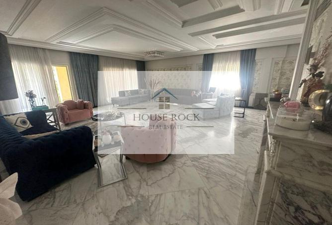 8301688 - Property Image 3