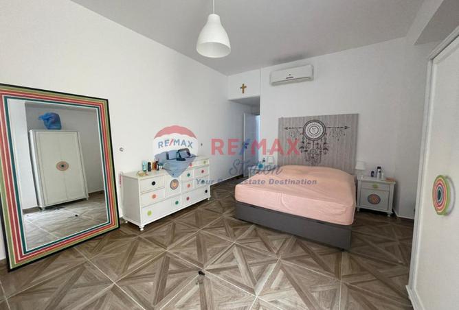 8351778 - Property Image 2