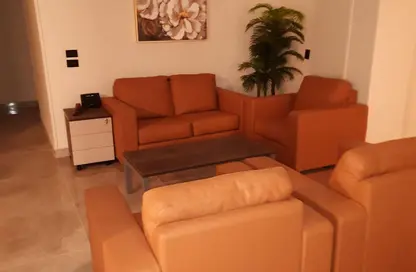 شقة - 3 غرف نوم - 2 حمامات للايجار في شارع عبد الحليم حافظ - البنفسج 8 - البنفسج - مدينة القاهرة الجديدة - القاهرة