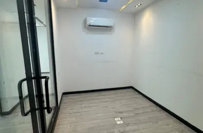 Office Space - Studio - 2 Bathrooms for rent in Arkan Plaza - 26th of July Corridor - Sheikh Zayed City - Giza