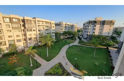 Apartment - 3 Bedrooms - 3 Bathrooms for sale in Privado - Madinaty - Cairo