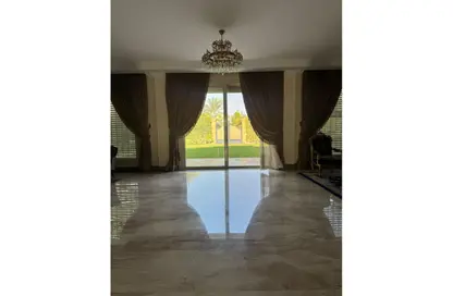 Villa - 4 Bedrooms - 5 Bathrooms for rent in Royal City - Sheikh Zayed Compounds - Sheikh Zayed City - Giza