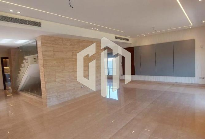 8186203 - Property Image 2