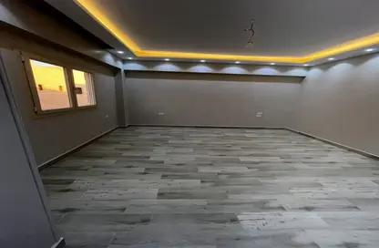 Apartment - 3 Bedrooms - 2 Bathrooms for sale in Al Andalus District - New Cairo City - Cairo