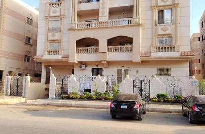 Apartment - 3 Bedrooms - 2 Bathrooms for sale in 5th Area - Shorouk City - Cairo