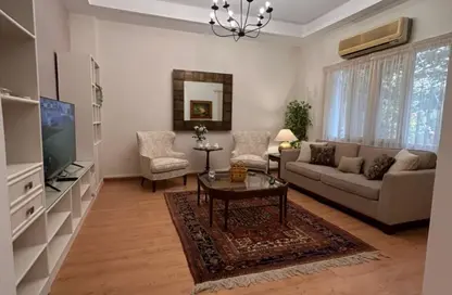 شقة - 2 غرف نوم - 2 حمامات للايجار في شارع محمد مظهر - الزمالك - القاهرة