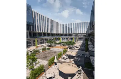 Retail - Studio - 2 Bathrooms for sale in Trivium Business Complex - North Teseen St. - The 5th Settlement - New Cairo City - Cairo