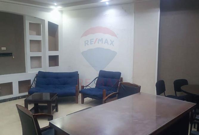 8438807 - Property Image 2