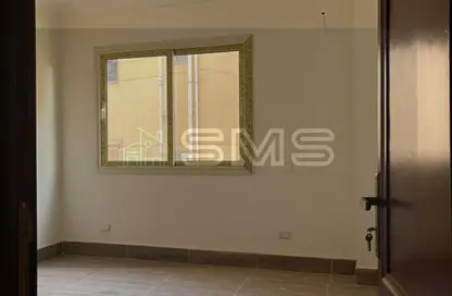 Apartment - 3 Bedrooms - 3 Bathrooms for rent in Mostashareen - North Investors Area - New Cairo City - Cairo