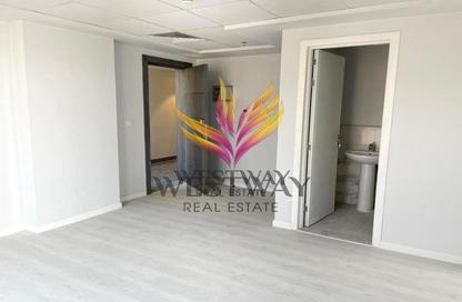 عيادة - استوديو - 3 حمامات للايجار في اركان بلازا - محور 26 يوليو - الشيخ زايد - الجيزة
