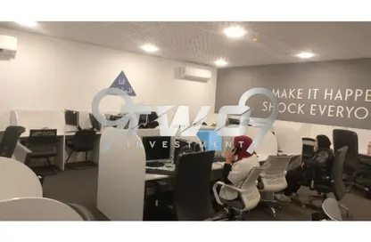 مساحات مكتبية - استوديو - 2 حمامات للايجار في شارع مجمع البنوك - شارع التسعين الجنوبي - التجمع الخامس - مدينة القاهرة الجديدة - القاهرة