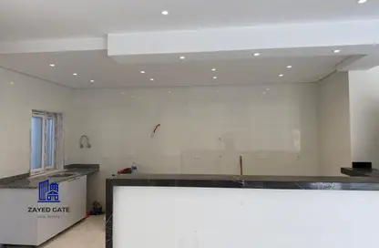 شقة - 3 غرف نوم - 3 حمامات للايجار في الحي التاسع - مدينة 6 أكتوبر - الجيزة شقة - 3 غرف نوم - 3 حمامات للايجار في الحي التاسع - مدينة 6 أكتوبر - الجيزة