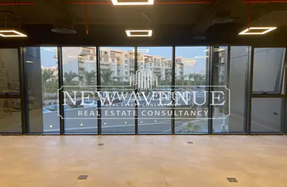 Office Space - Studio - 2 Bathrooms for rent in Hyde Park Business District Mall - South Teseen St. - The 5th Settlement - New Cairo City - Cairo