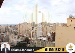 شقة - 5 غرف نوم - 2 حمامات for للبيع in لوران - حي شرق - الاسكندرية