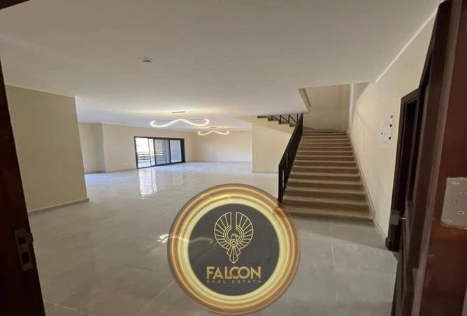 8244605 - Property Image 3