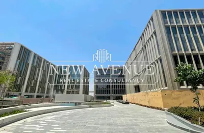 Office Space - Studio - 2 Bathrooms for sale in One Ninety Mall - South Teseen St. - The 5th Settlement - New Cairo City - Cairo