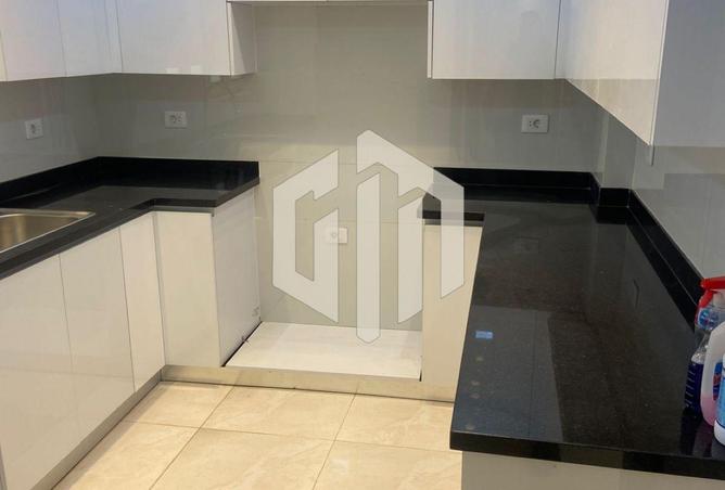 8088309 - Property Image 2