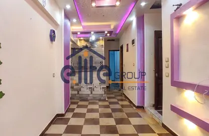شقة - 3 غرف نوم - 2 حمامات للبيع في شارع جميلة بو حريد - السيوف - حي اول المنتزة - الاسكندرية
