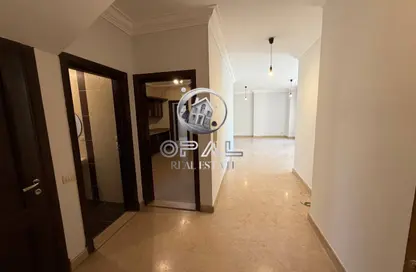 دوبلكس - 3 غرف نوم - 3 حمامات للايجار في 6 ويست - بيفرلي هيلز - كمبوندات الشيخ زايد - الشيخ زايد - الجيزة
