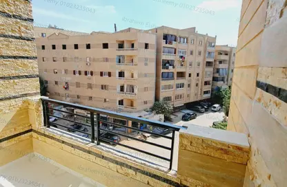 شقة - 3 غرف نوم - 2 حمامات للبيع في البوابة الثالثة القديمة - خفرع - حدائق الاهرام - الجيزة