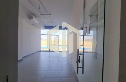 مساحات مكتبية - استوديو - 2 حمامات للبيع في حى الاندلس - مدينة القاهرة الجديدة - القاهرة