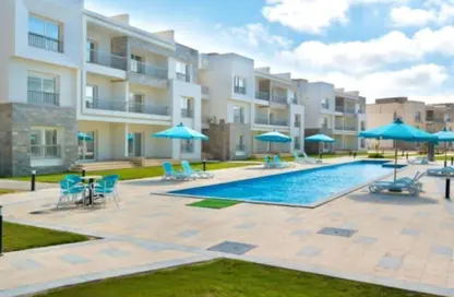Chalet - 2 Bedrooms - 2 Bathrooms for sale in Sea View - Ras Al Hekma - North Coast