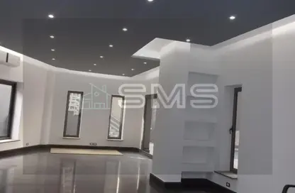 شقة - 3 غرف نوم - 3 حمامات للايجار في غرب الجولف - كمبوندات القطامية - القطامية - مدينة القاهرة الجديدة - القاهرة