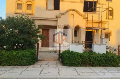 Villa - 4 Bedrooms - 3 Bathrooms for sale in Privado - Madinaty - Cairo