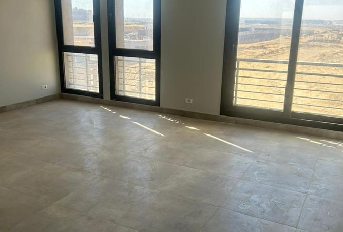 8305899 - Property Image 2