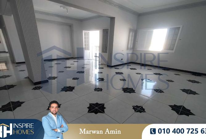 8082639 - Property Image 3