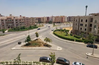 شقة - 3 غرف نوم - 3 حمامات للبيع في المجاورة الثانية - المنطقة السابعة - مدينة الشروق - القاهرة
