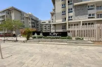 Apartment - 3 Bedrooms - 3 Bathrooms for sale in Mountain View iCity - 5th Settlement Compounds - The 5th Settlement - New Cairo City - Cairo