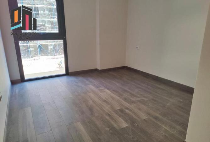 8243004 - Property Image 2