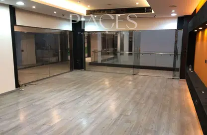 محل تجاري - استوديو - 2 حمامات للايجار في فى90 - شارع التسعين الشمالي - التجمع الخامس - مدينة القاهرة الجديدة - القاهرة