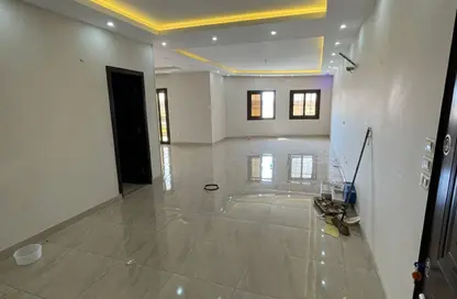 Apartment - 3 Bedrooms - 3 Bathrooms for rent in El Yasmeen 2 - El Yasmeen - New Cairo City - Cairo