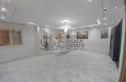 مساحات مكتبية - استوديو - 2 حمامات للايجار في شارع شهاب - المهندسين - الجيزة